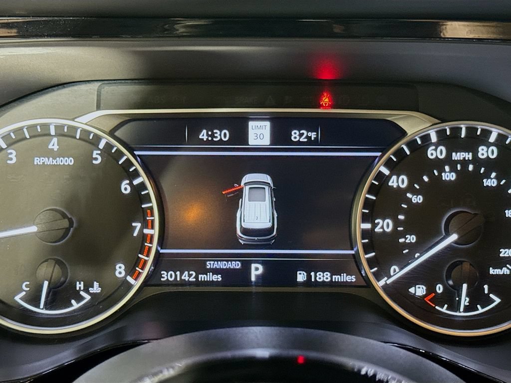 Used 2025 Nissan Pathfinder SL FWD image 10