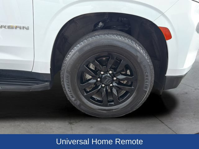 Certified 2024 Chevrolet Suburban LT RWD image 30