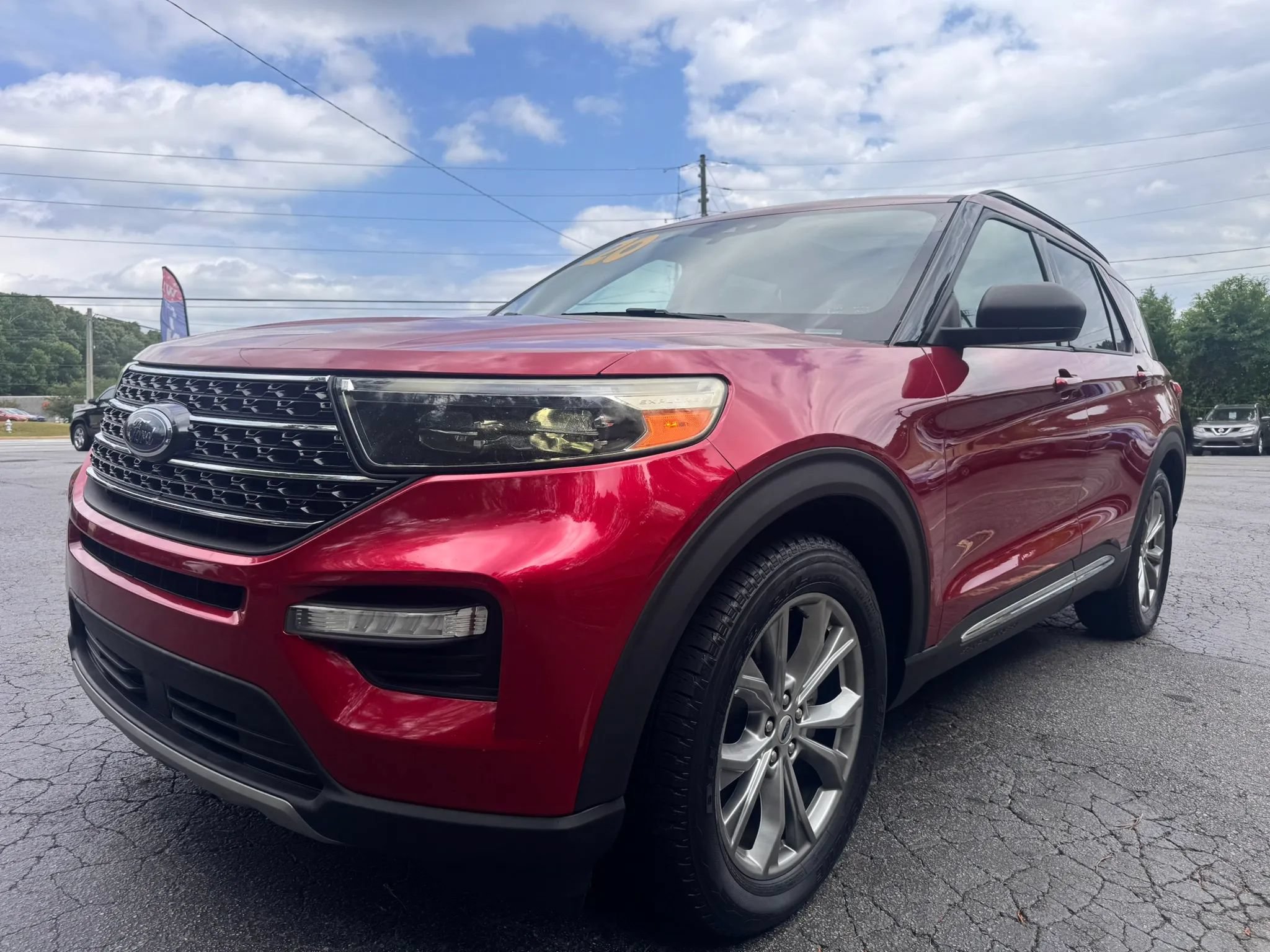 Used 2020 Ford Explorer XLT w/ Equipment Group 202A RWD image 3