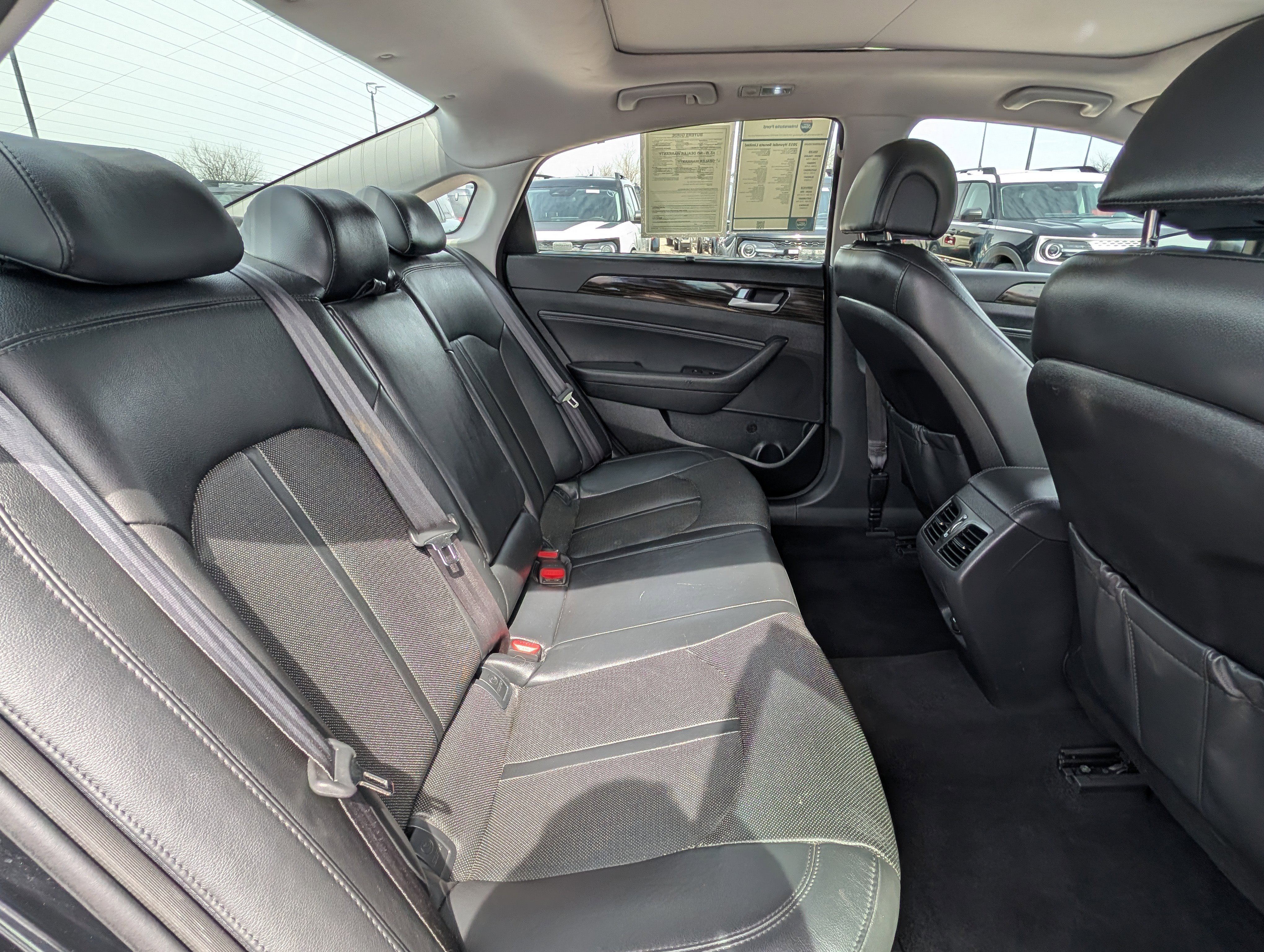 Used 2015 Hyundai Sonata Limited w/ Option Group 06 image 30