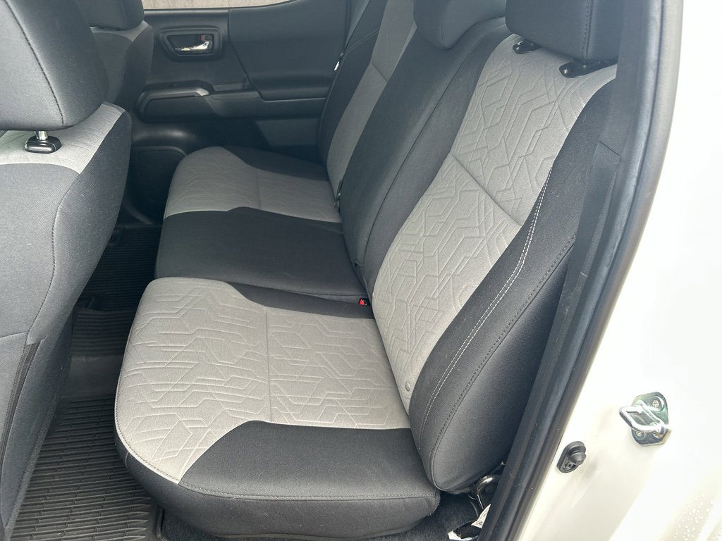 Used 2023 Toyota Tacoma TRD Off-Road image 18