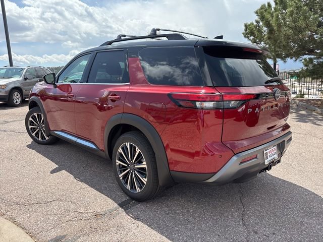 New 2026 Nissan Pathfinder Platinum w/ Cargo Package AWD/4WD image 4