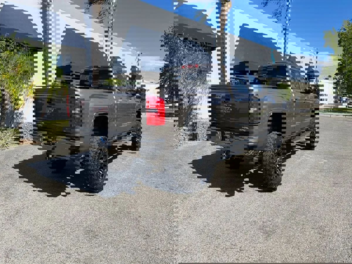 Used 2015 GMC Sierra 2500 Denali w/ Duramax Plus Package image 5