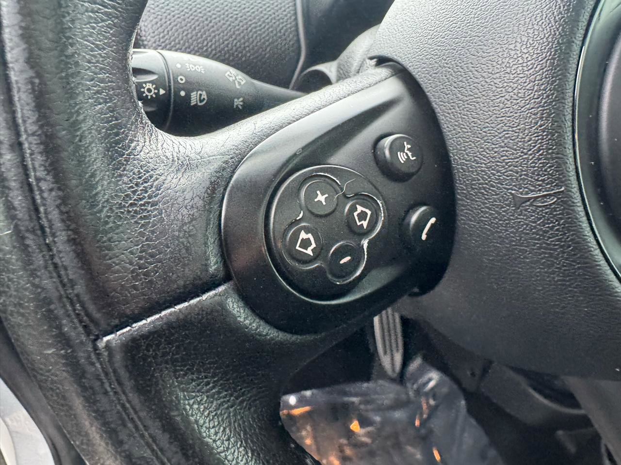 Used 2013 MINI Cooper Paceman S image 32