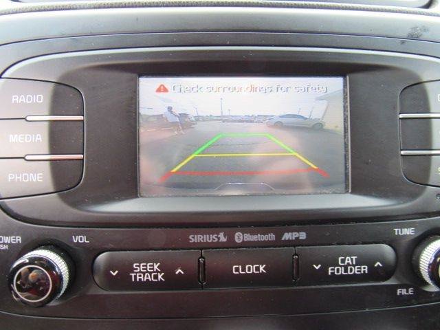 Used 2016 Kia Soul + FWD image 20