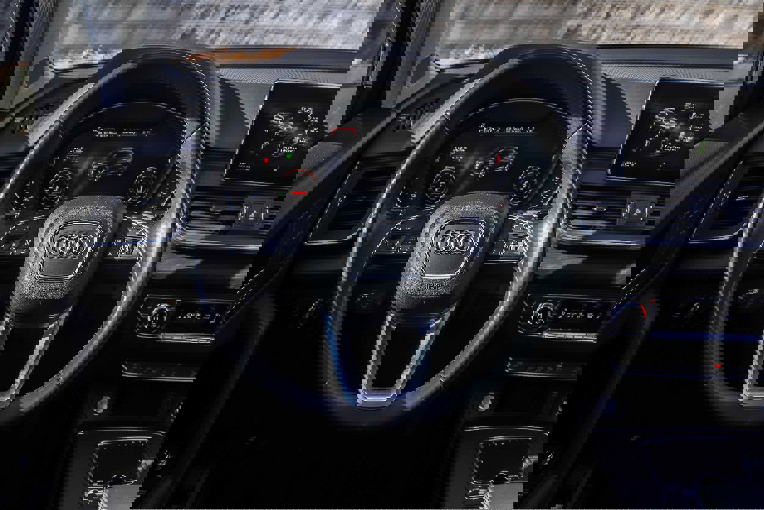 Used 2020 Audi Q5 e Prestige w/ Prestige Package image 26