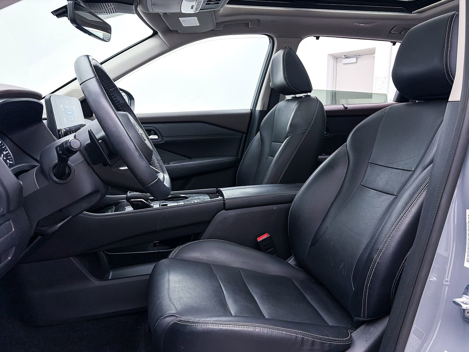 Used 2022 Nissan Rogue SL w/ SL Premium Package image 19