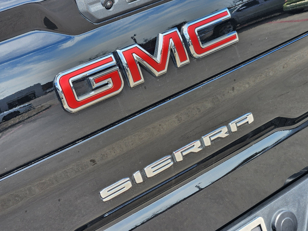 Used 2025 GMC Sierra 1500 SLT image 11