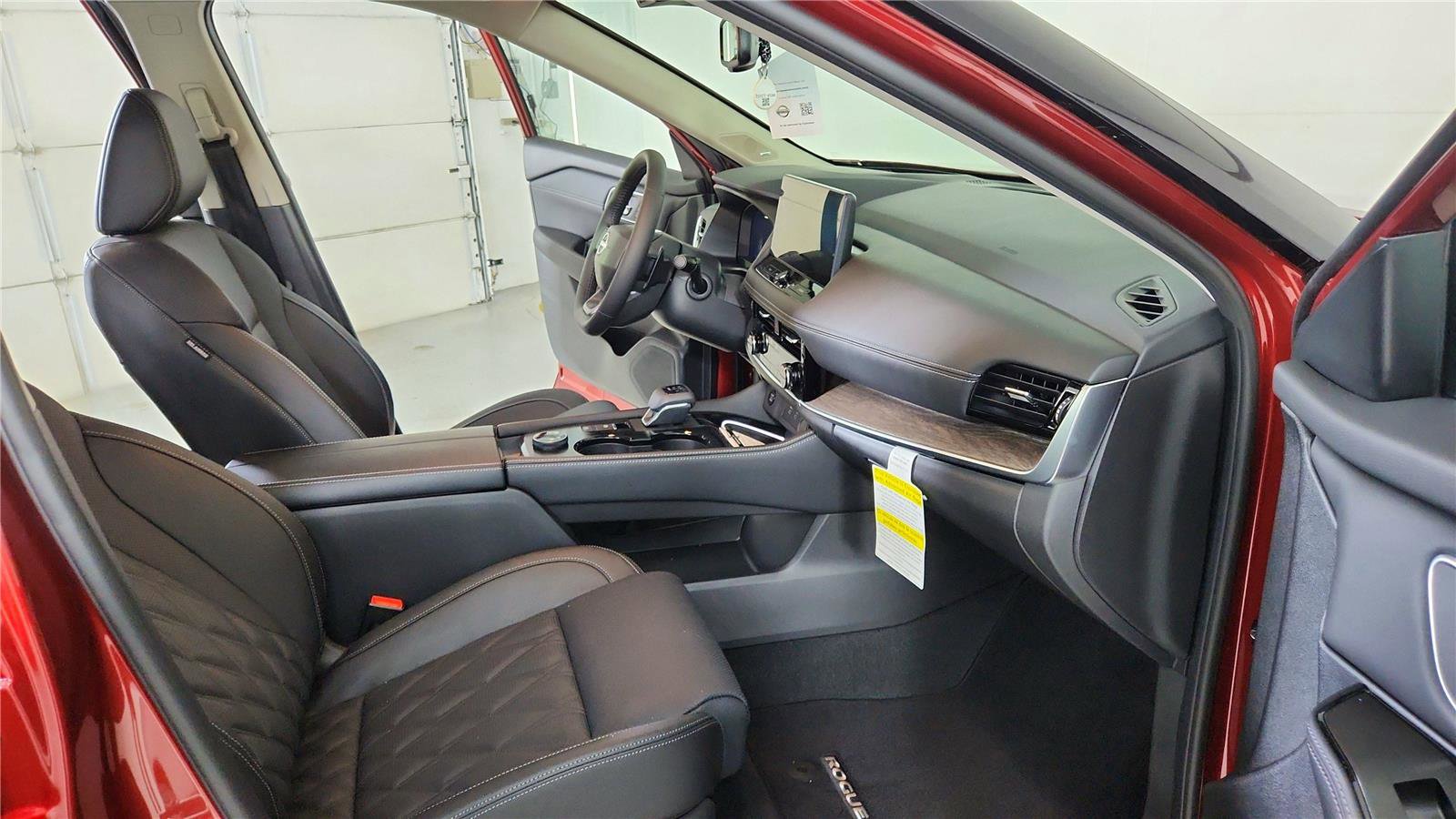 New 2026 Nissan Rogue Platinum image 28