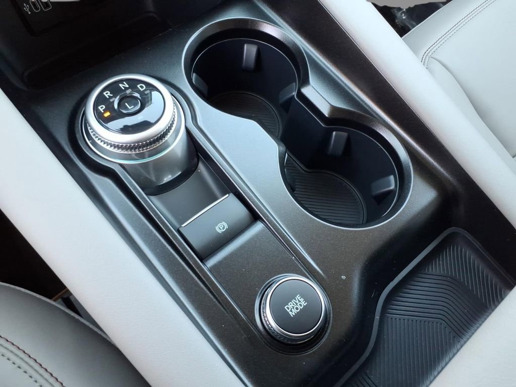New 2026 Ford Explorer Active AWD/4WD image 21