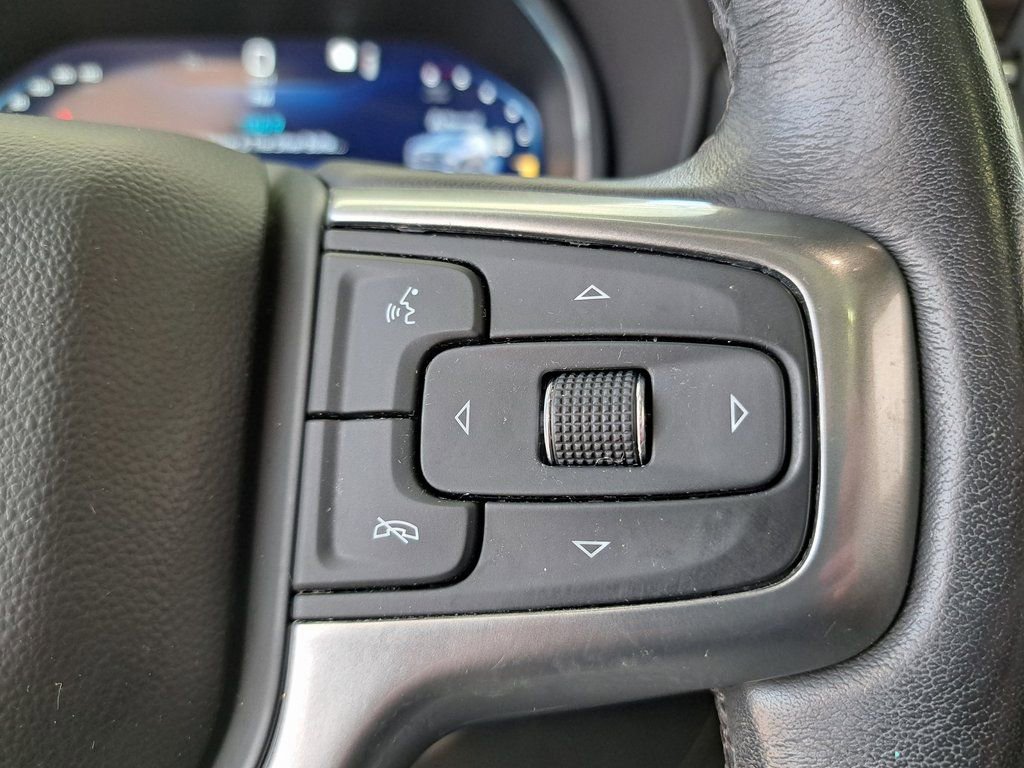 Used 2022 Chevrolet Tahoe Z71 w/ Luxury Package image 11