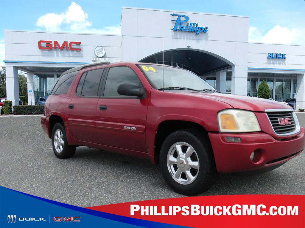 Used 2004 GMC Envoy XUV SLE w/ 1SB Preferred Equipment Group image 1