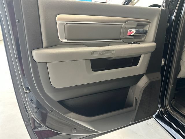 Used 2014 RAM 2500 SLT w/ Luxury Group AWD/4WD image 25