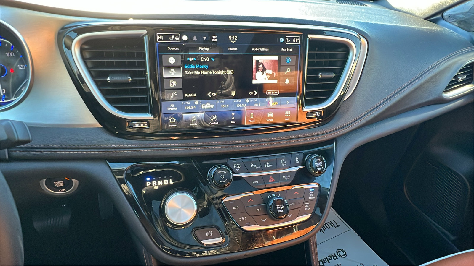 Certified 2024 Chrysler Pacifica Pinnacle image 33