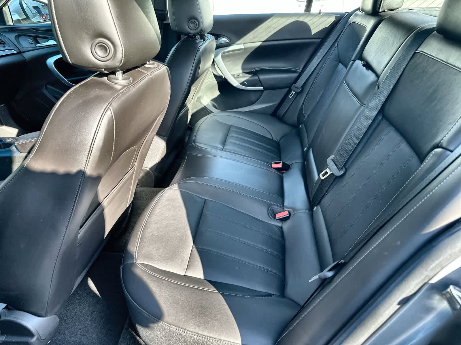 Used 2017 Buick Regal Sport Touring FWD image 4