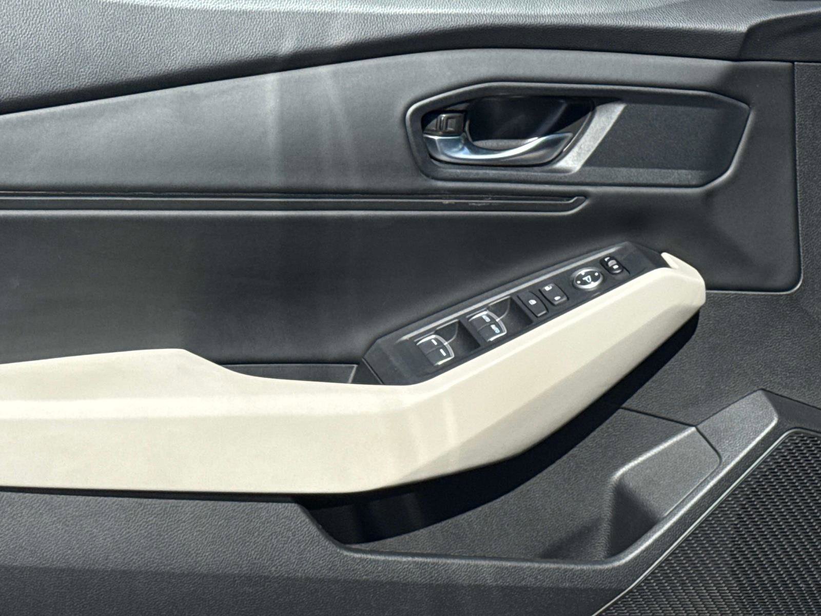 Certified 2023 Honda Accord EX image 16