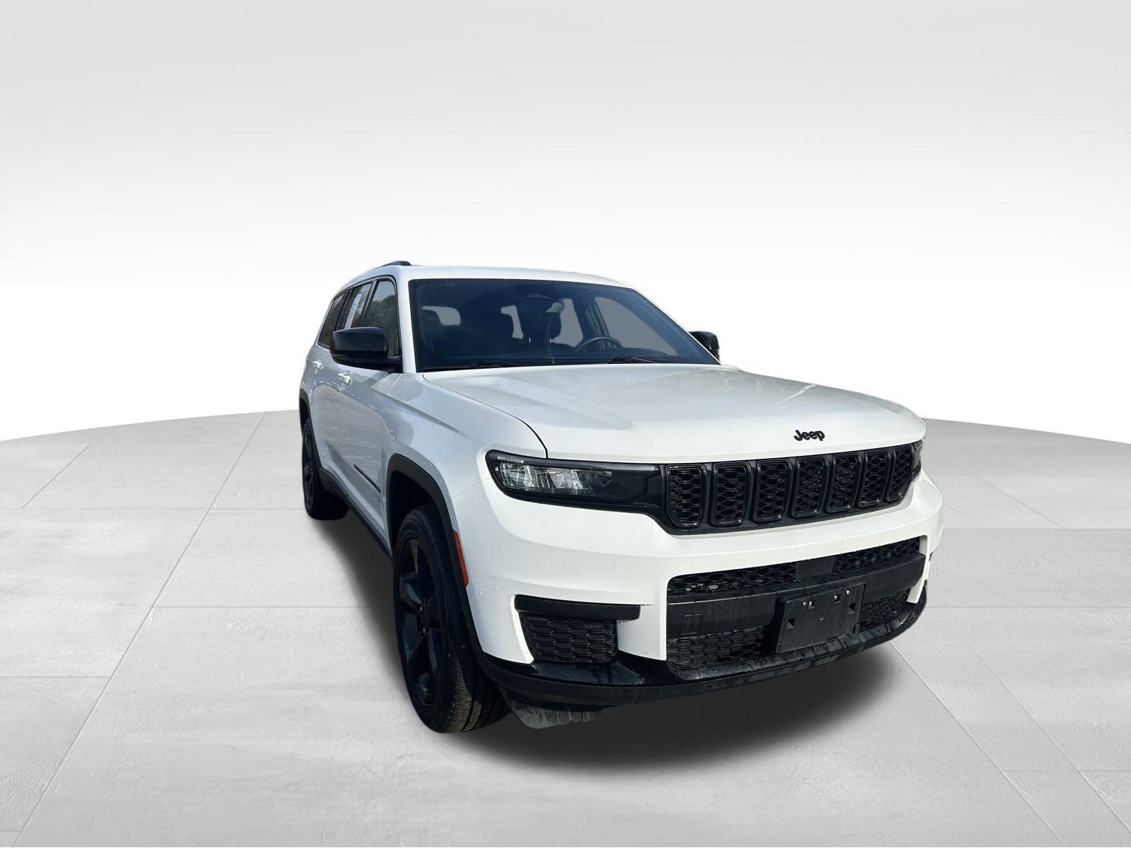 Used 2023 Jeep Grand Cherokee L Laredo image 8