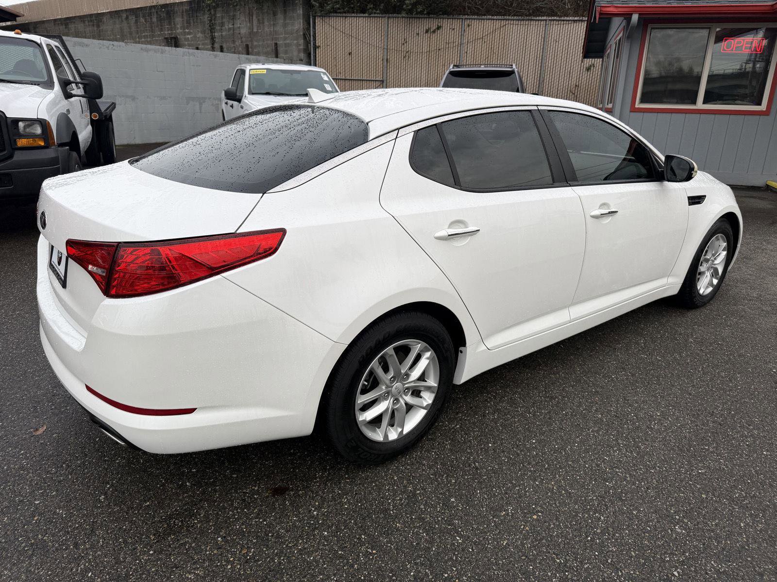 Used 2013 Kia Optima LX image 6