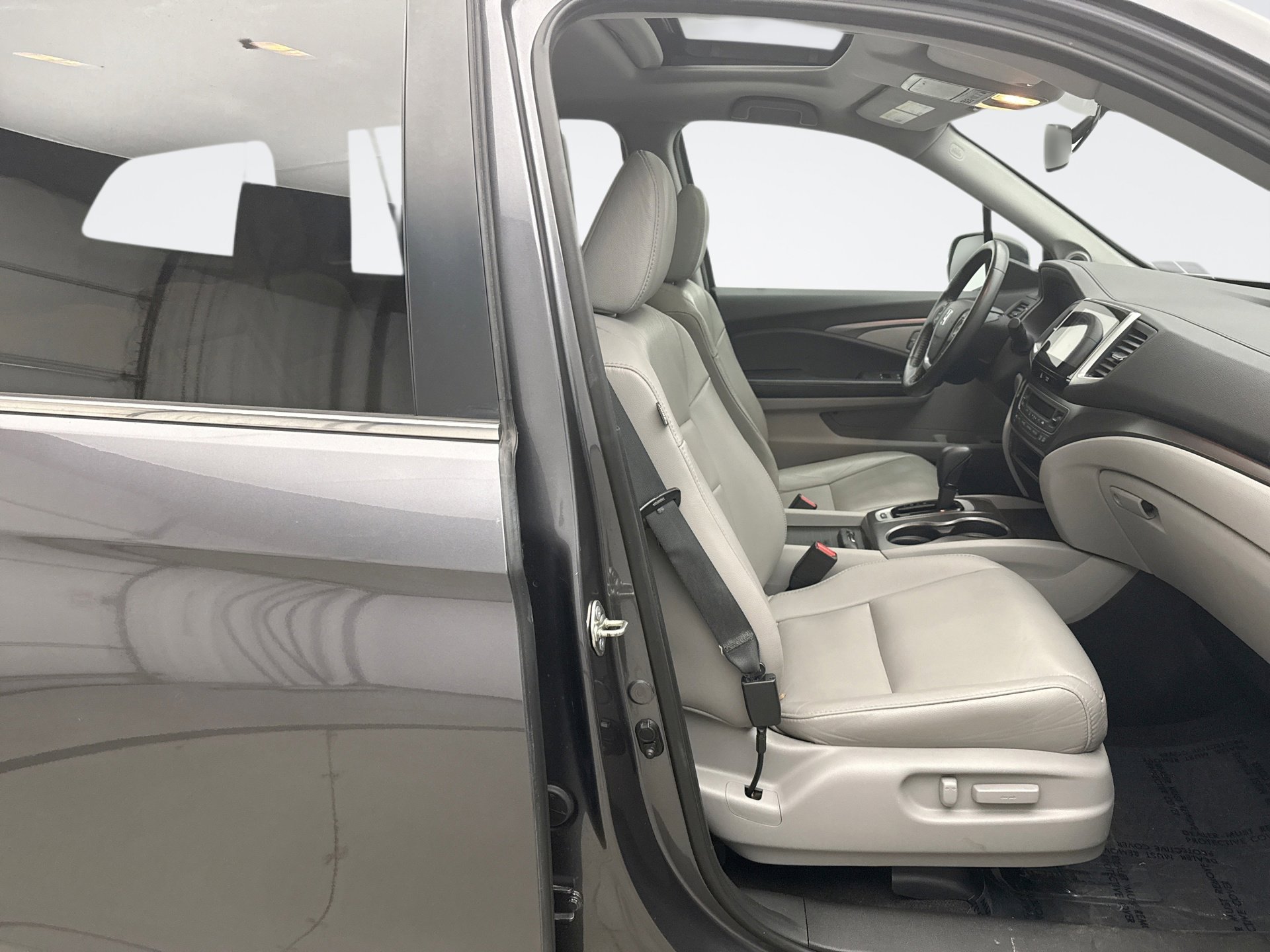 Used 2017 Honda Pilot EX-L image 16