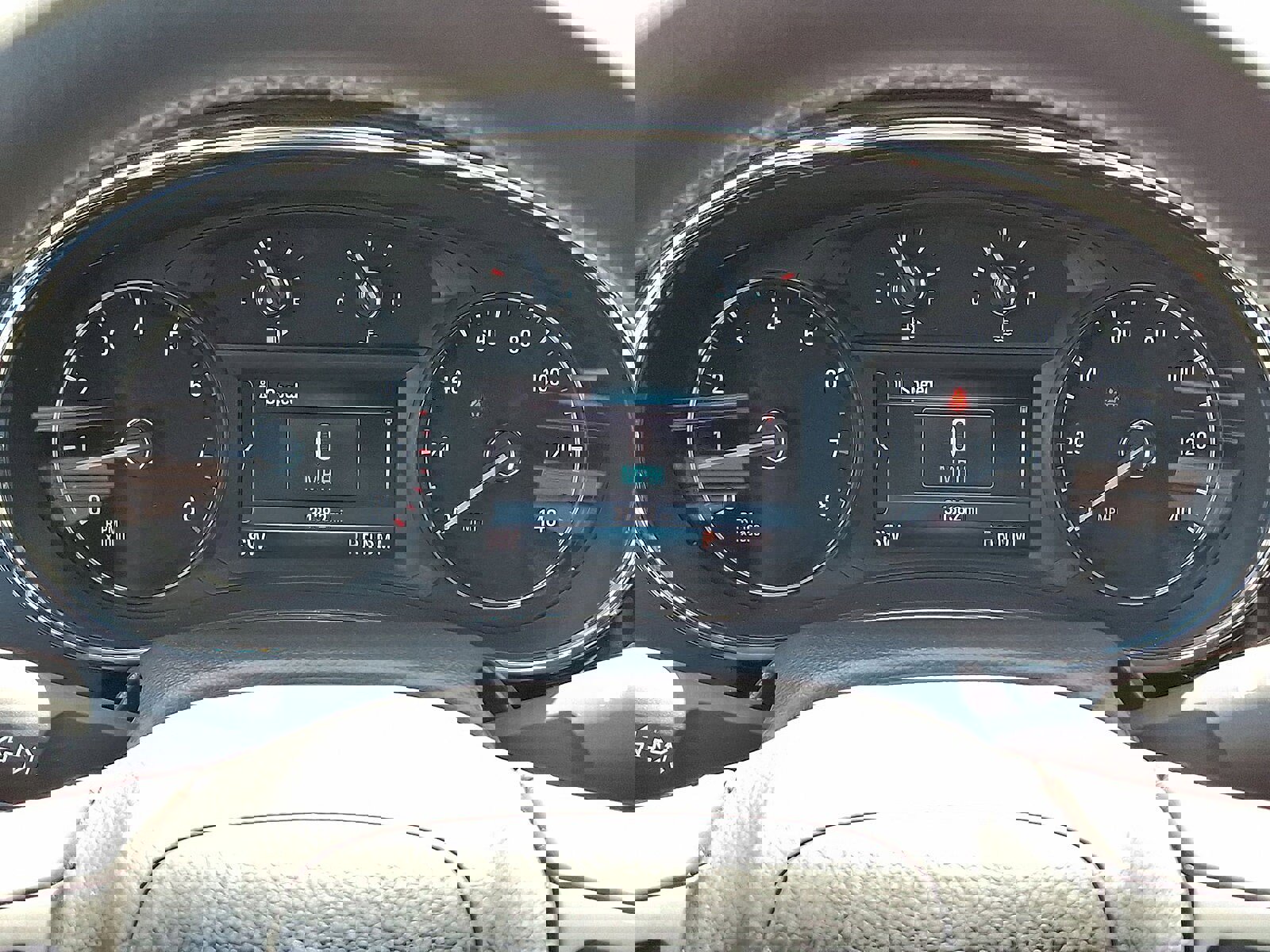 Certified 2022 Buick Encore Preferred w/ Safety Package image 13