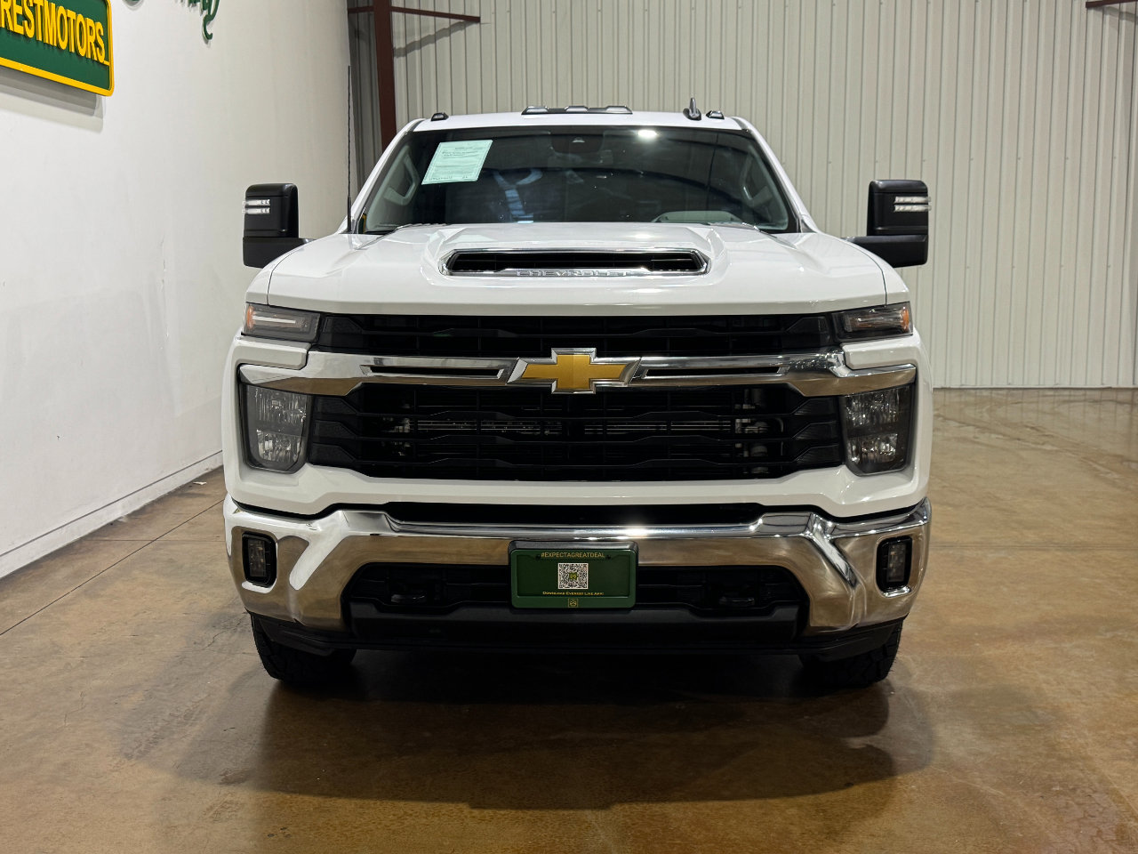 Used 2024 Chevrolet Silverado 3500 LT w/ Convenience Package image 2
