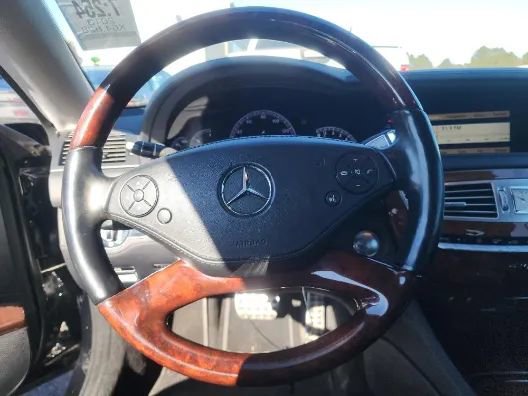 Used 2013 Mercedes-Benz CL 550 4MATIC w/ Sport Pkg image 15