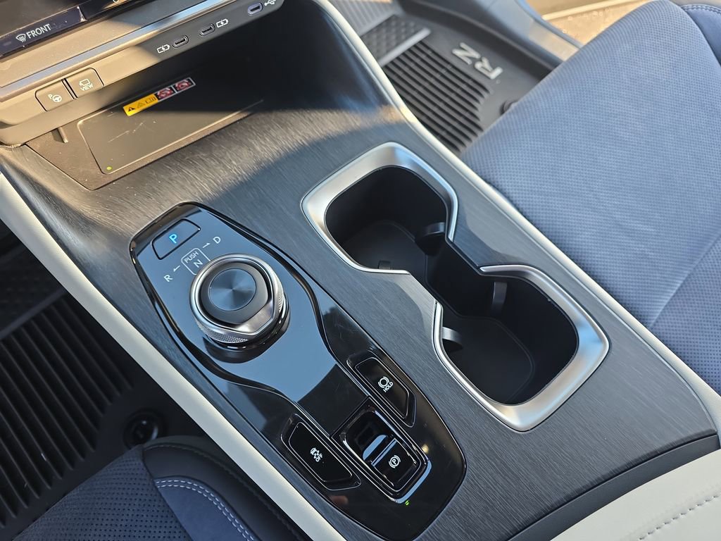 Used 2023 Lexus RZ 450e Premium image 27