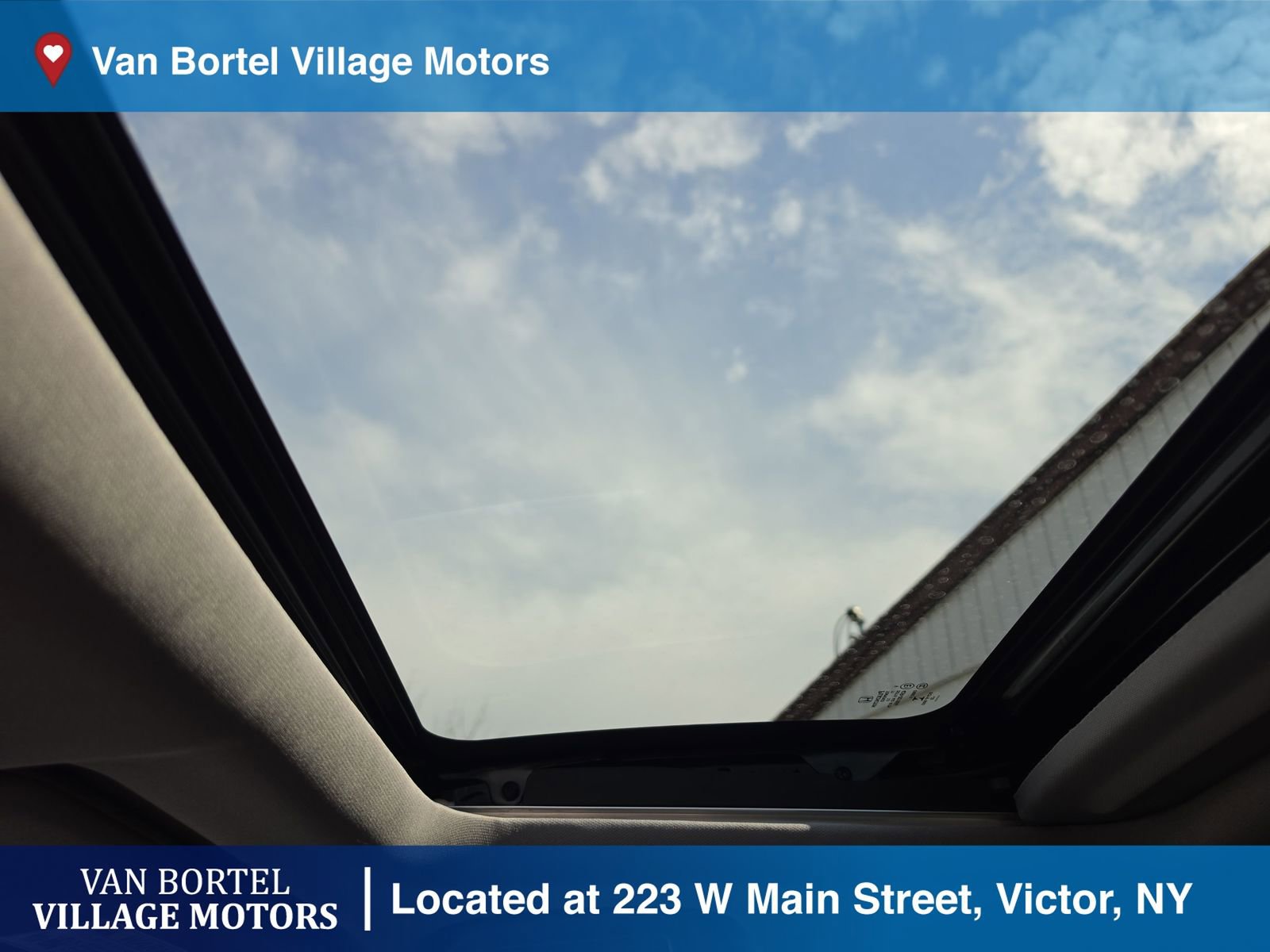 Used 2022 Honda CR-V Touring image 26