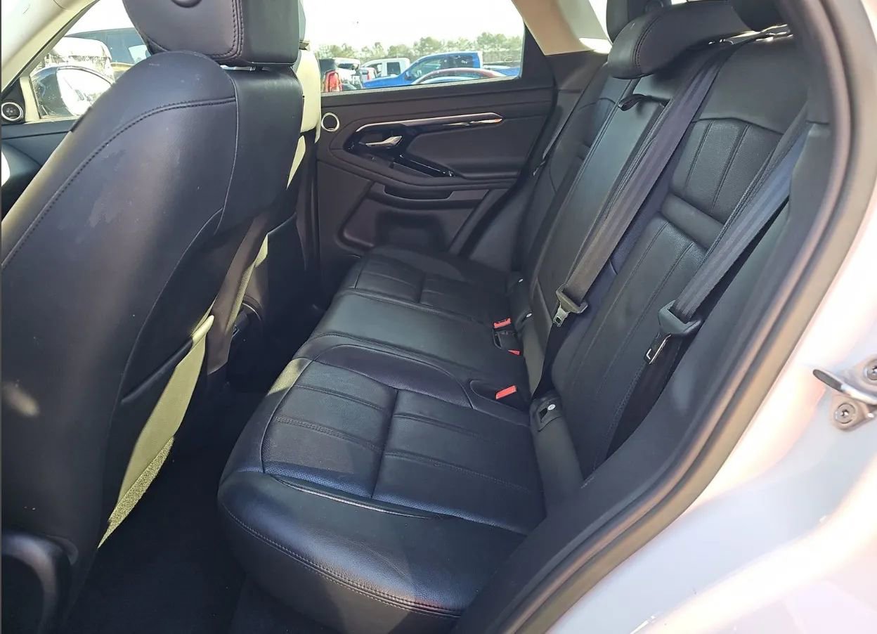 Used 2023 Land Rover Range Rover Evoque S image 40