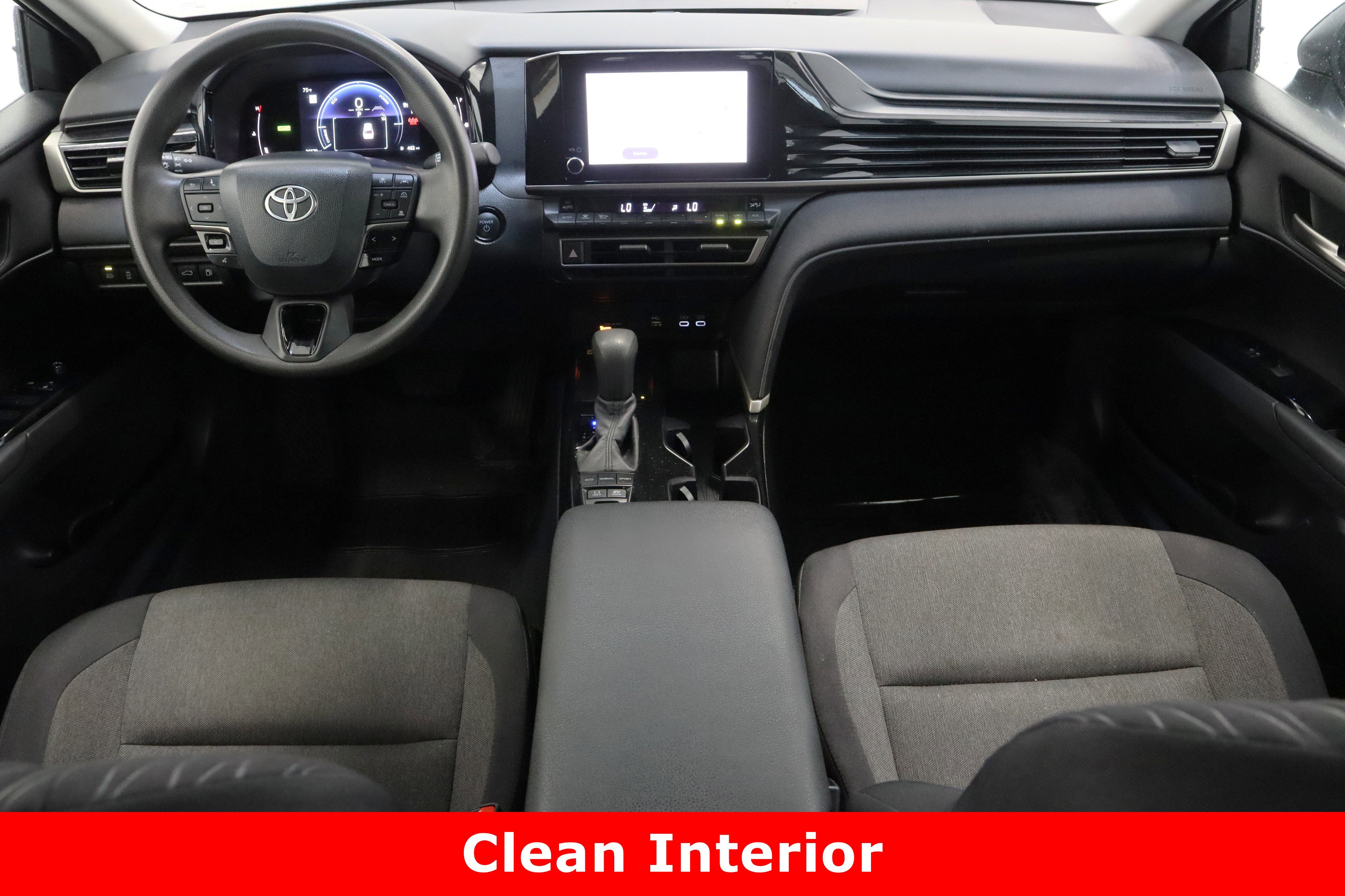 Used 2025 Toyota Camry LE FWD image 29