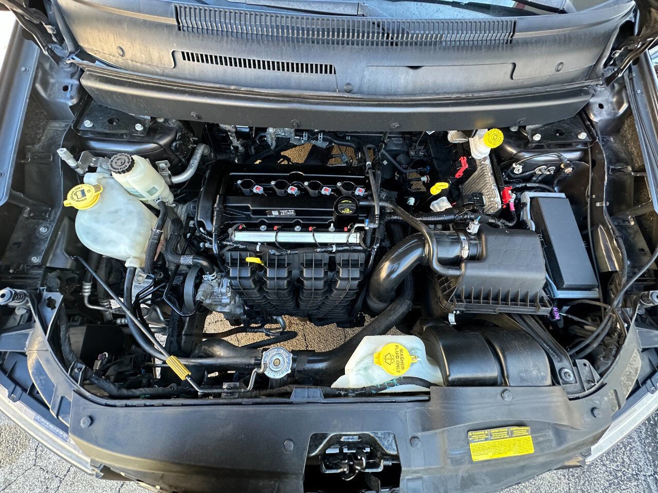 Used 2020 Dodge Journey SE w/ SE Popular Equipment Group image 28