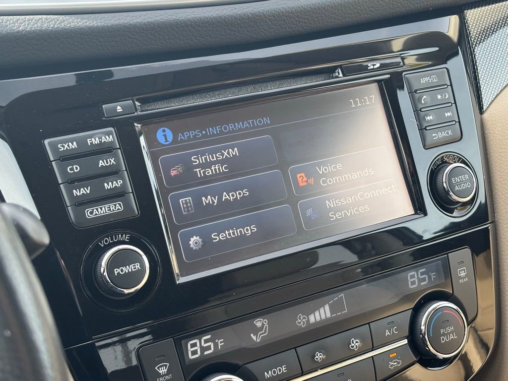 Used 2016 Nissan Rogue SL w/ SL Premium Package image 28