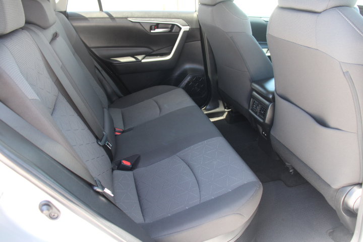 Certified 2021 Toyota RAV4 XLE w/ Convenience Package AWD/4WD image 19