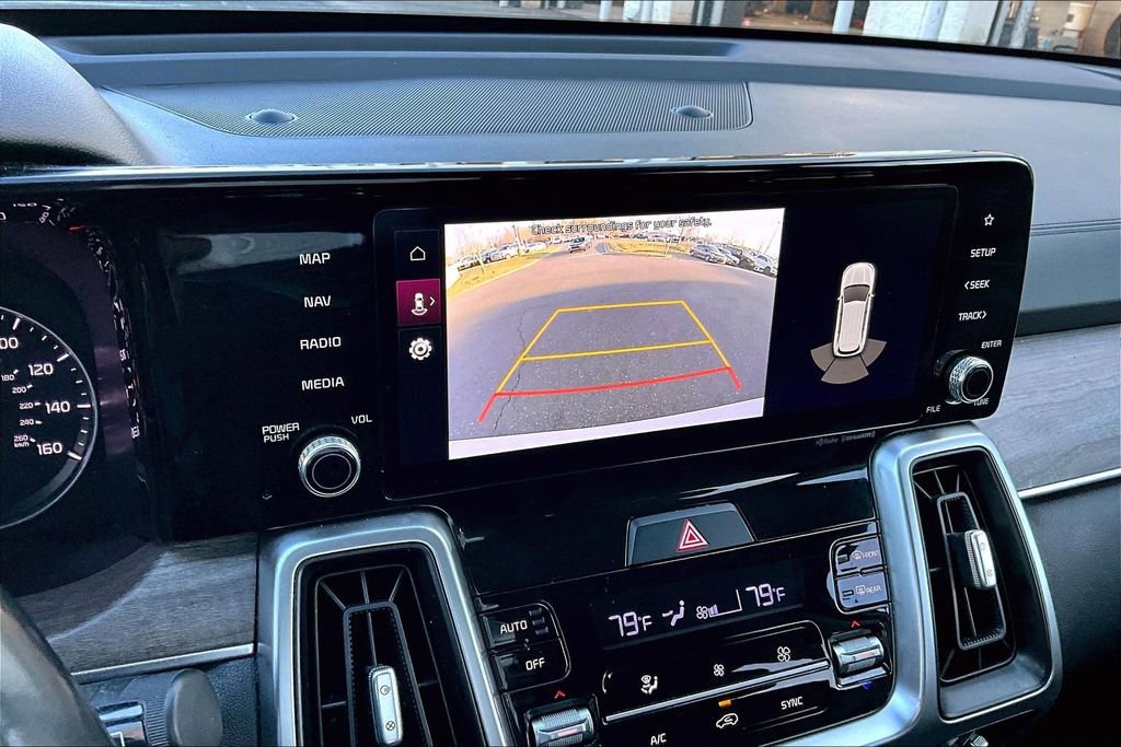 Used 2022 Kia Sorento EX w/ Panoramic Sunroof Package image 11