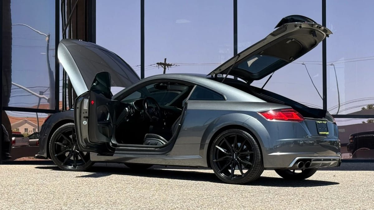 Used 2017 Audi TTS 2.0T Coupe w/ Technology Package AWD/4WD image 29