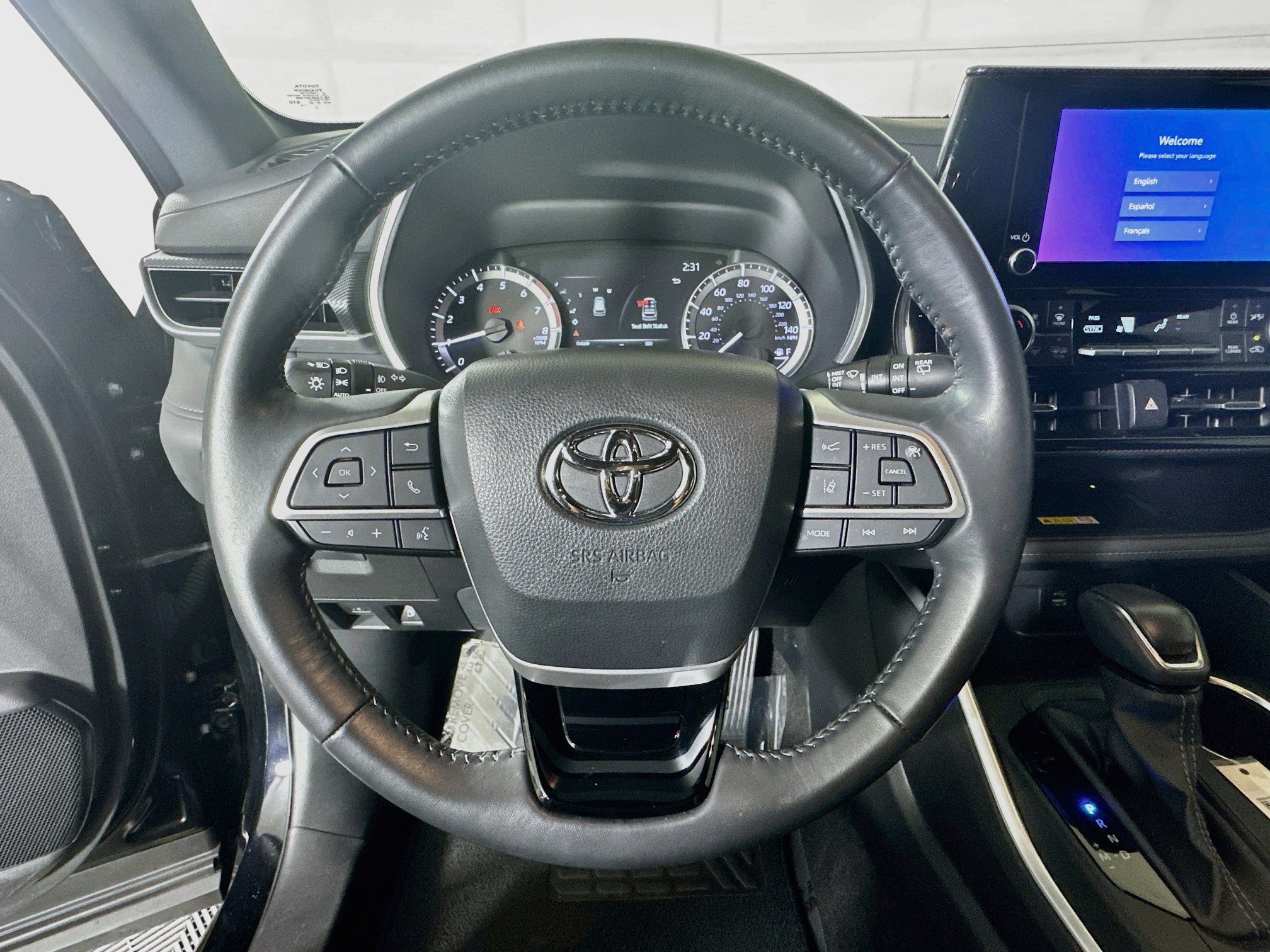 Used 2023 Toyota Highlander XSE FWD image 15