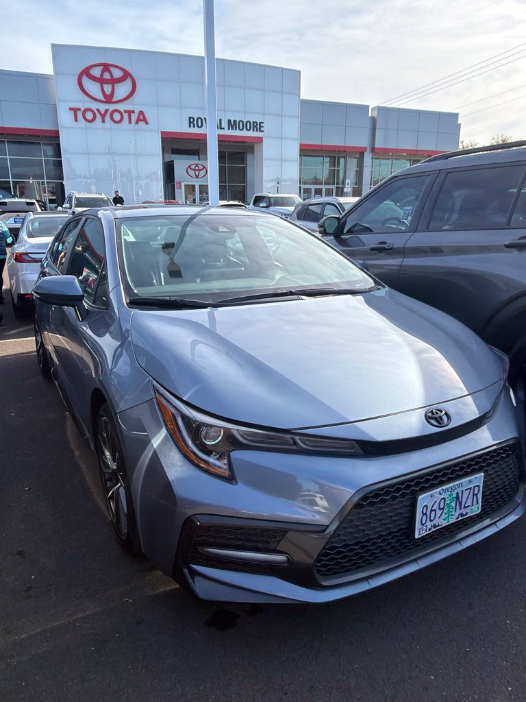 Certified 2022 Toyota Corolla XSE FWD image 2
