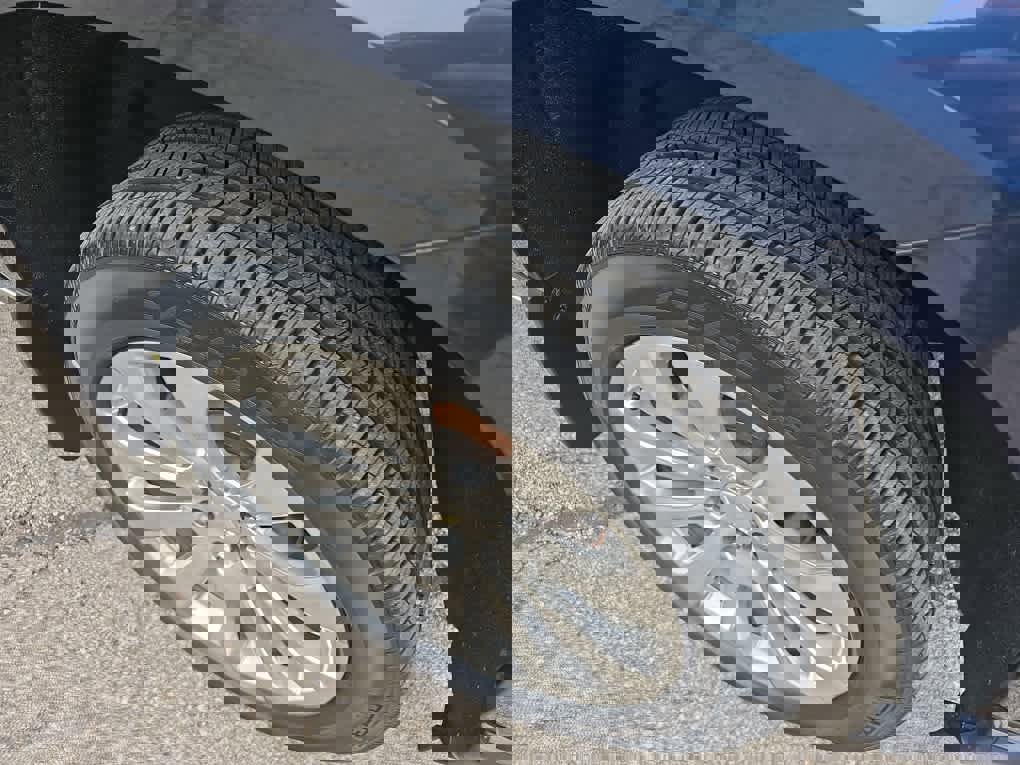 Used 2019 Chevrolet Silverado 1500 High Country w/ Technology Package image 4