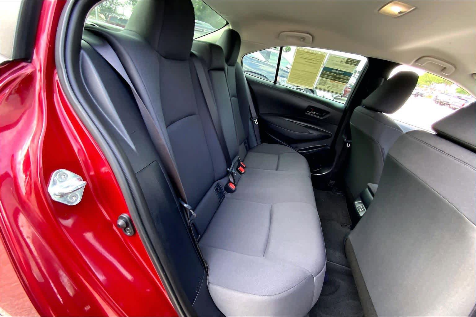 Used 2024 Toyota Corolla LE image 18