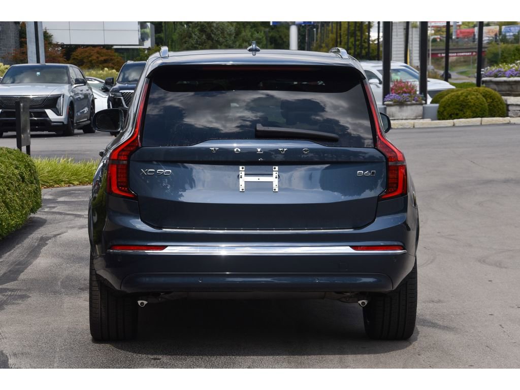 New 2026 Volvo XC90 B6 Plus w/ Protection Package Premier image 5