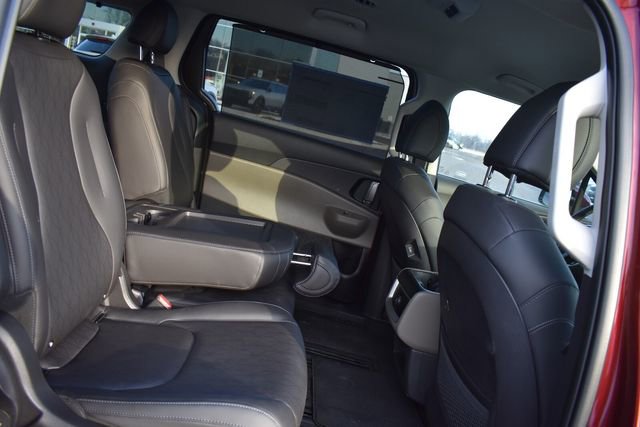 New 2026 Kia Carnival EX FWD image 15