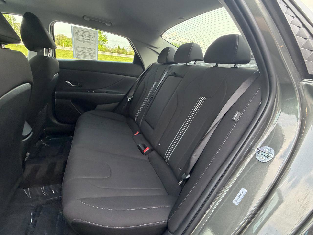 Used 2025 Hyundai Elantra SEL image 22