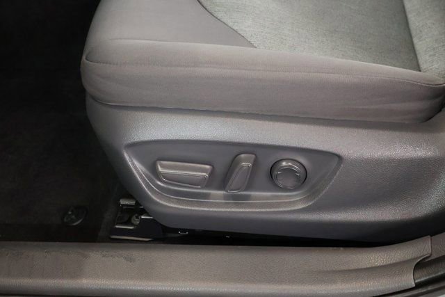 Used 2021 Toyota Camry LE image 13