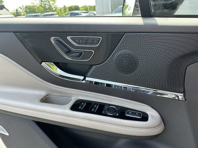 Certified 2023 Lincoln Corsair AWD w/ Equipment Group 101A image 31