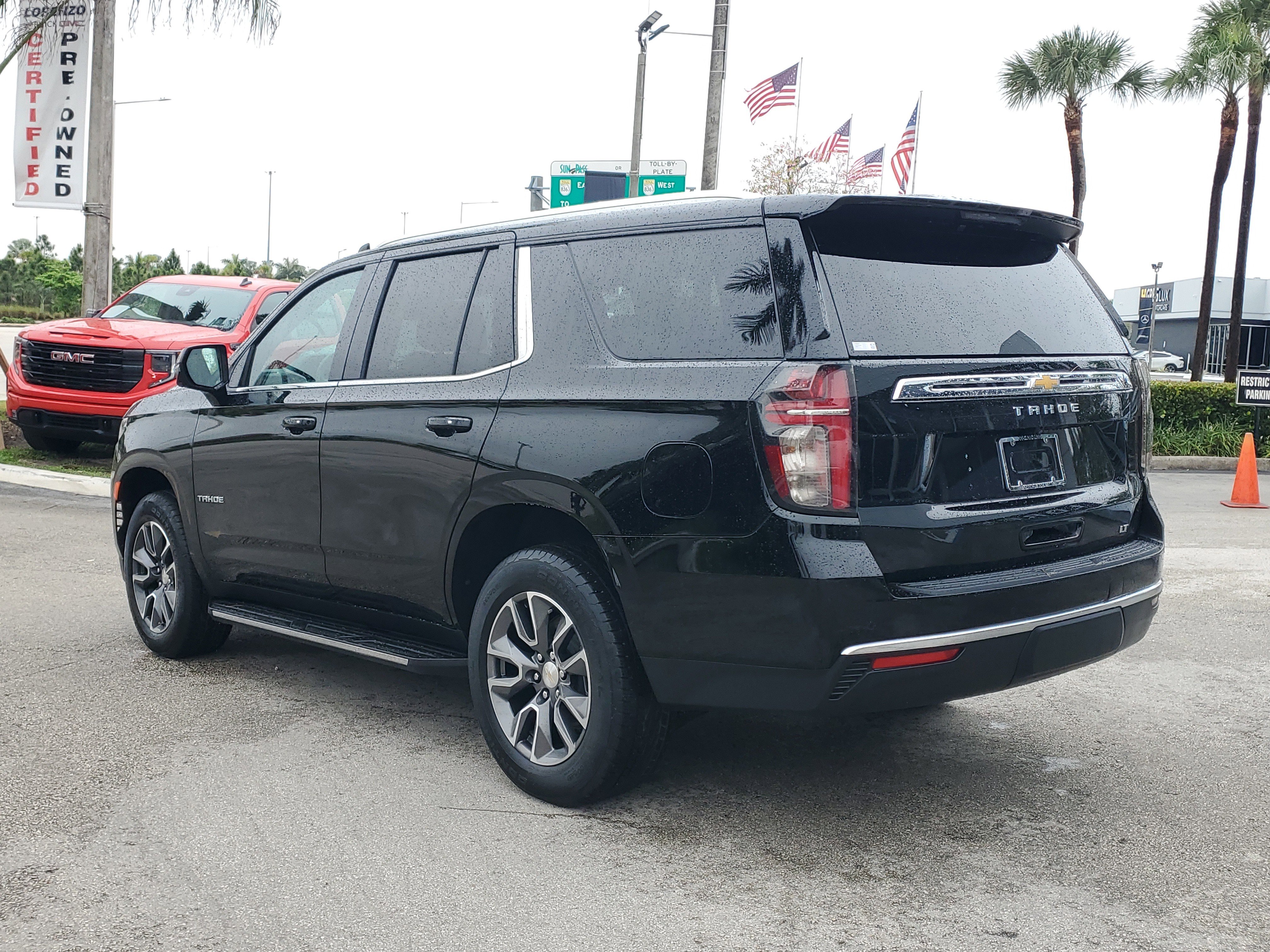 Used 2023 Chevrolet Tahoe LT w/ LT Signature Plus Package image 7