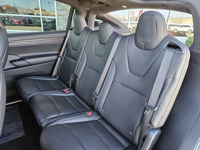 Used 2024 Tesla Model X image 17