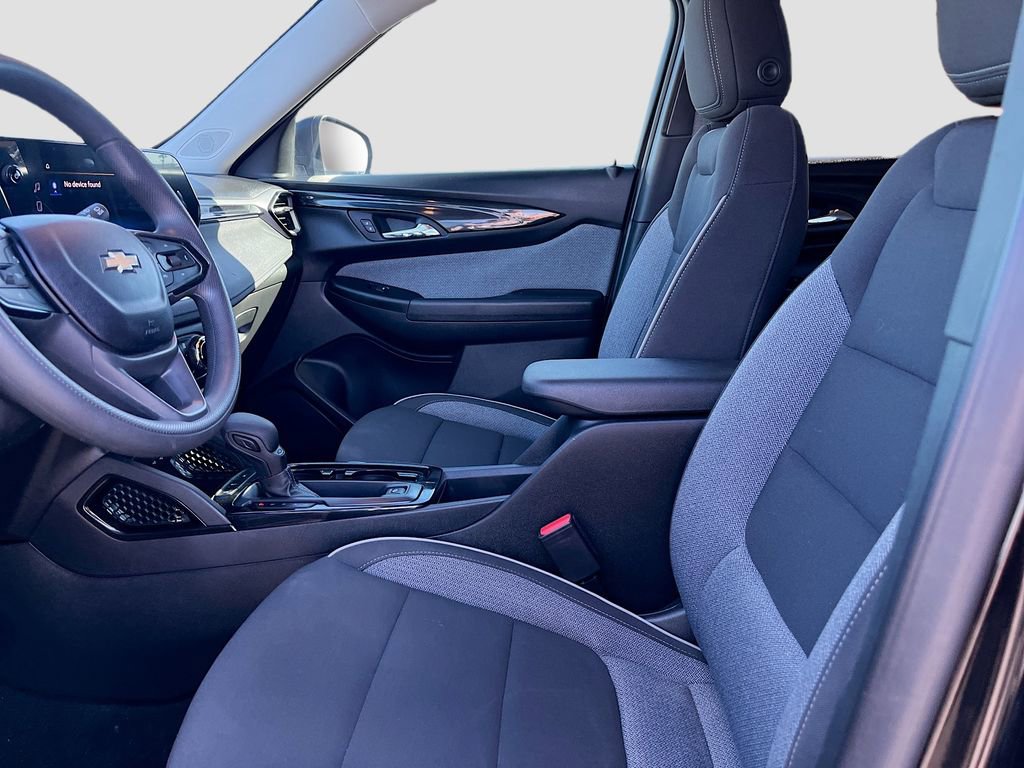 Used 2024 Chevrolet TrailBlazer LS w/ LS Convenience Package image 19