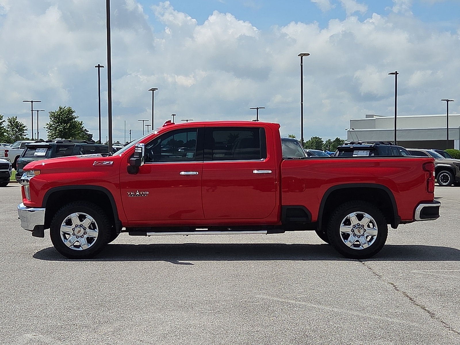 Used 2021 Chevrolet Silverado 2500 LTZ w/ LTZ Texas Edition AWD/4WD image 3