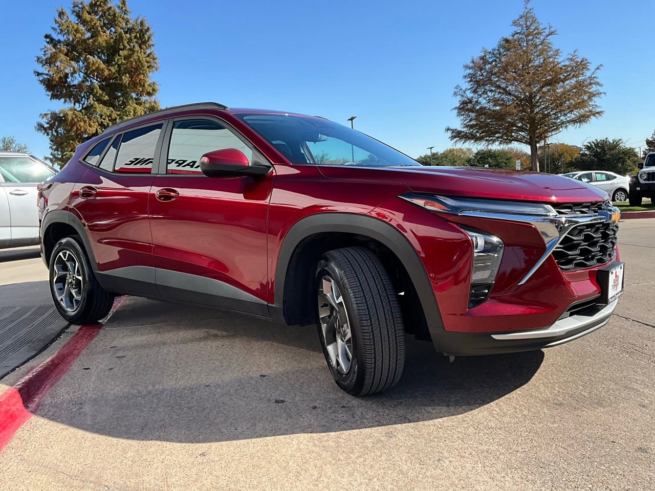 Used 2025 Chevrolet Trax LT image 5