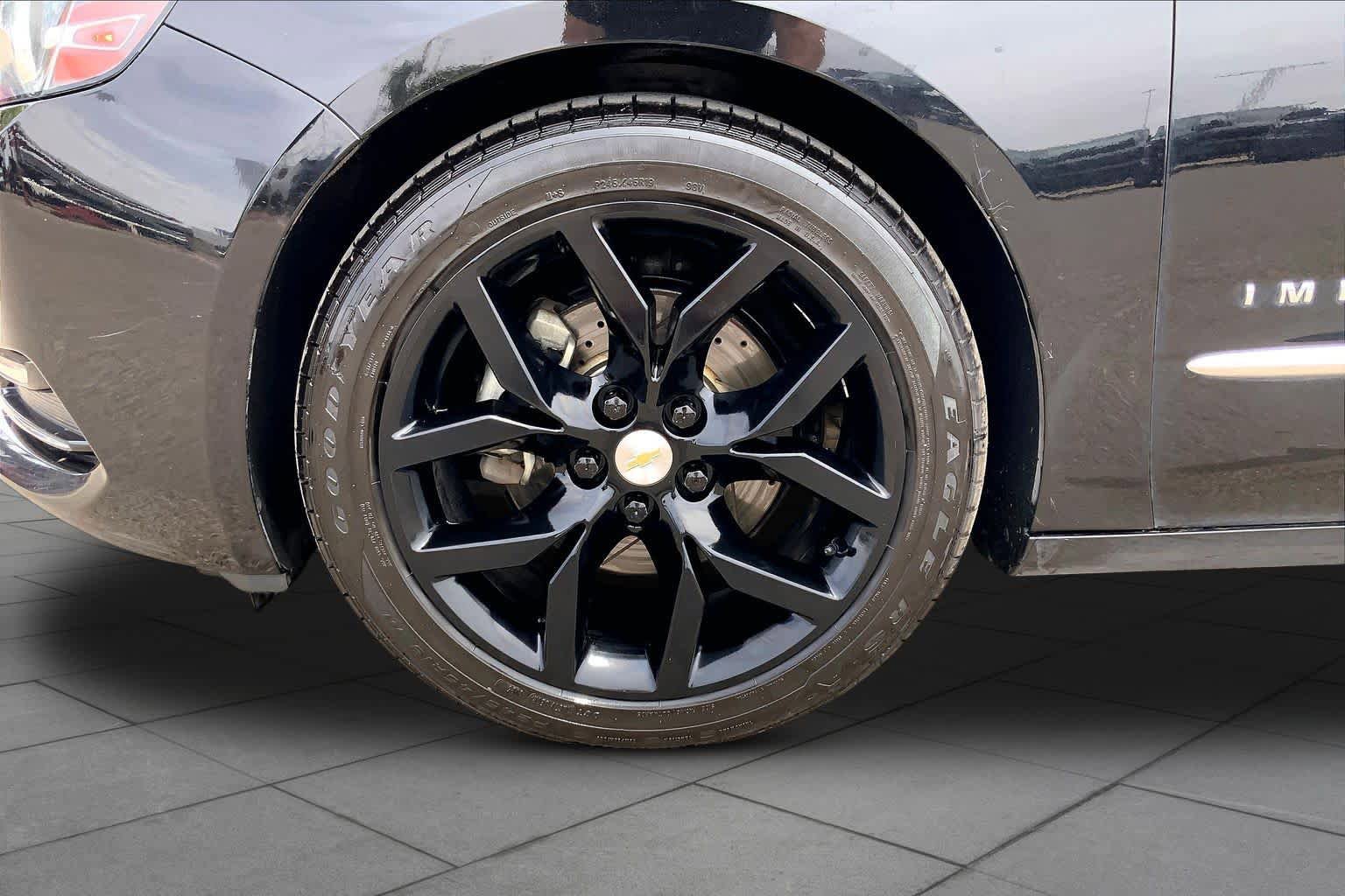 Used 2018 Chevrolet Impala Premier FWD image 11